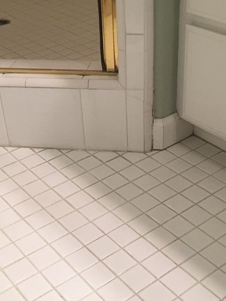 after a cleaning small bathroom tile in Merced CA